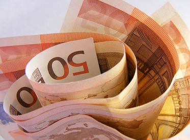 德清过桥垫资：企业资金周转难题的高效解决方案